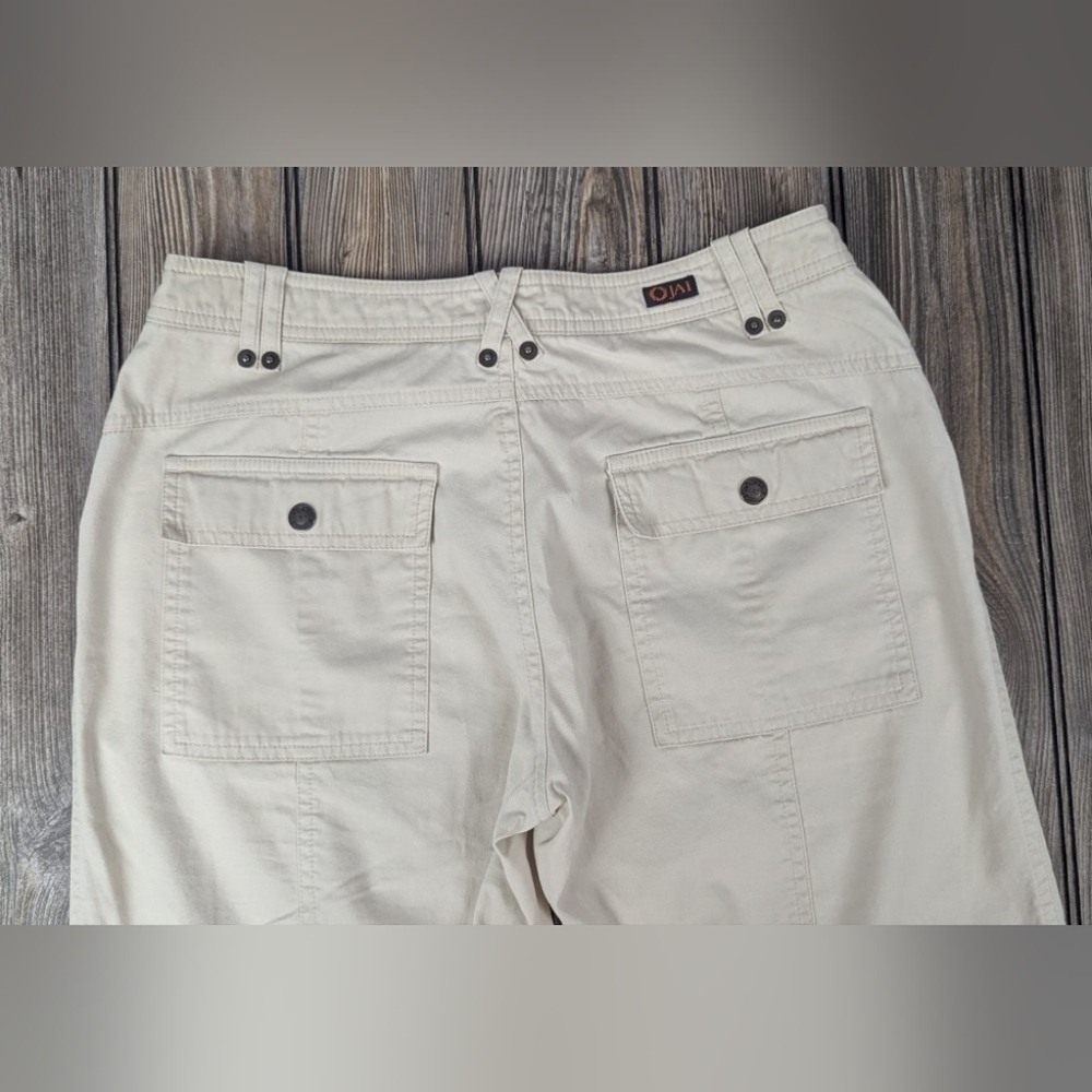Ojai Size 4 Cream Off White Vintage Capris With Unique Knees And Elastic Hems - Picture 3 of 16